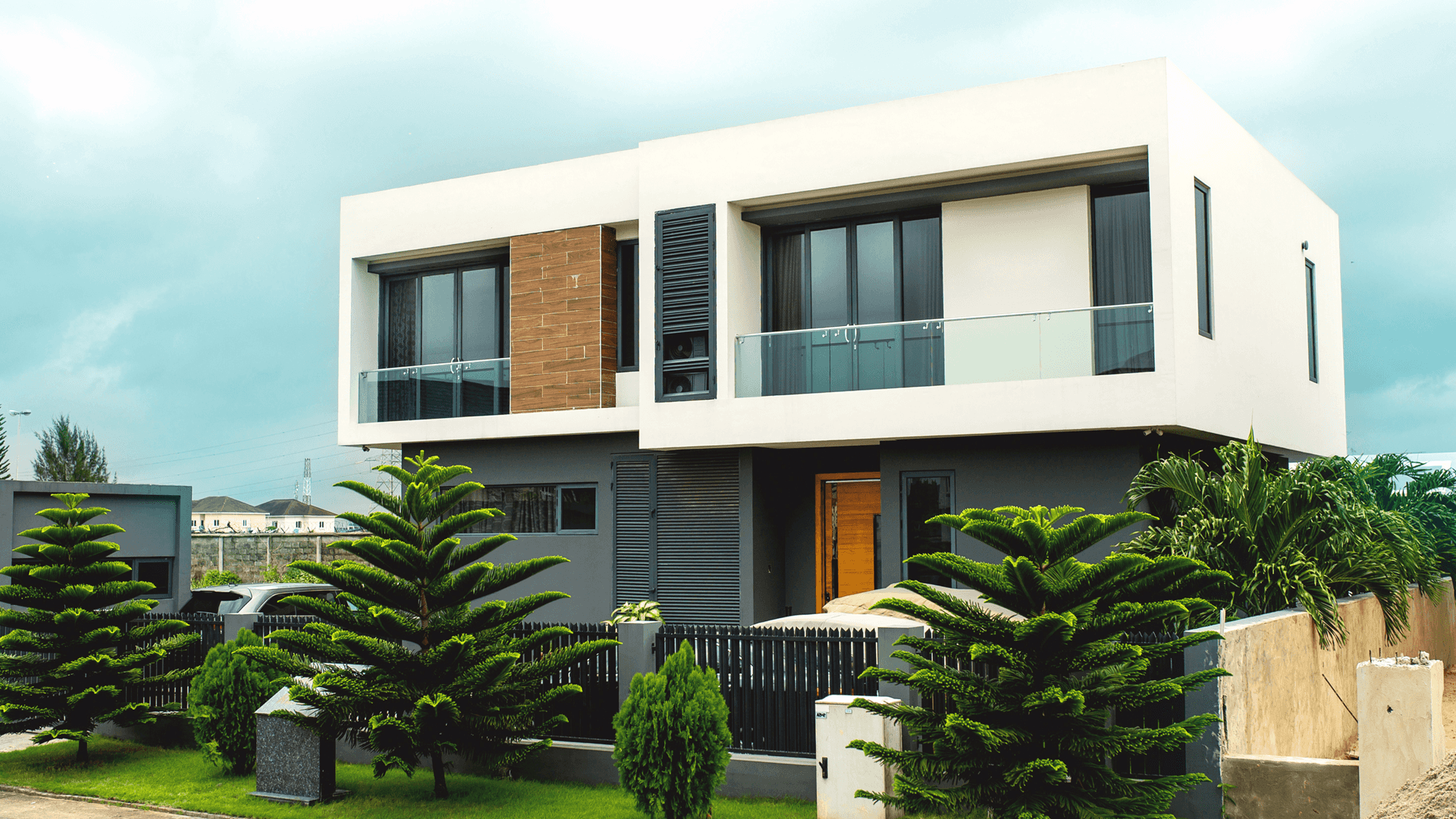 Royal Garden banner image